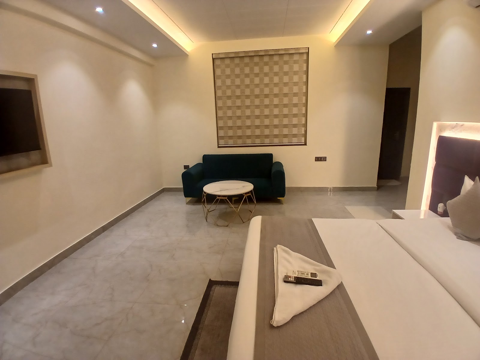 Royal Bath Suite interior detail