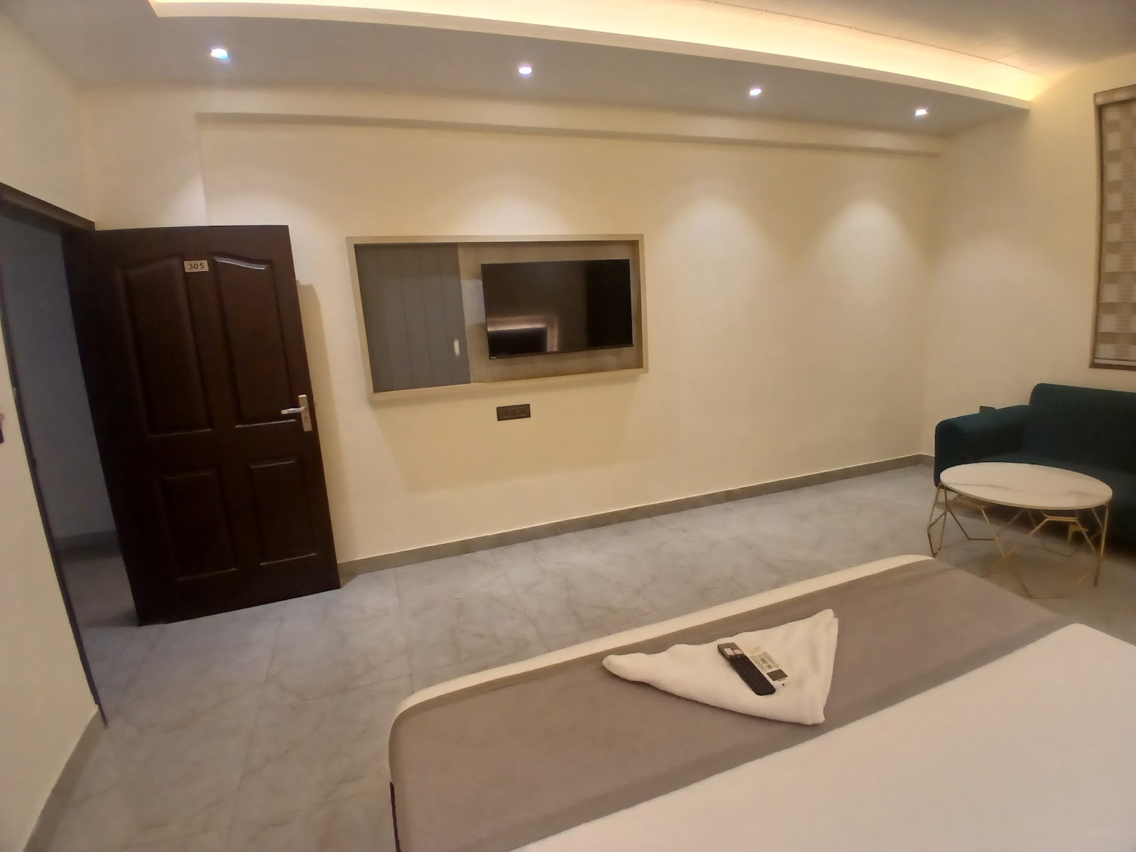 Royal Bath Suite ambience